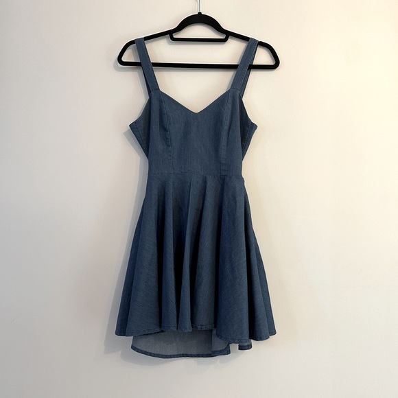 Jean Rythm Dress - Picture 1 of 5